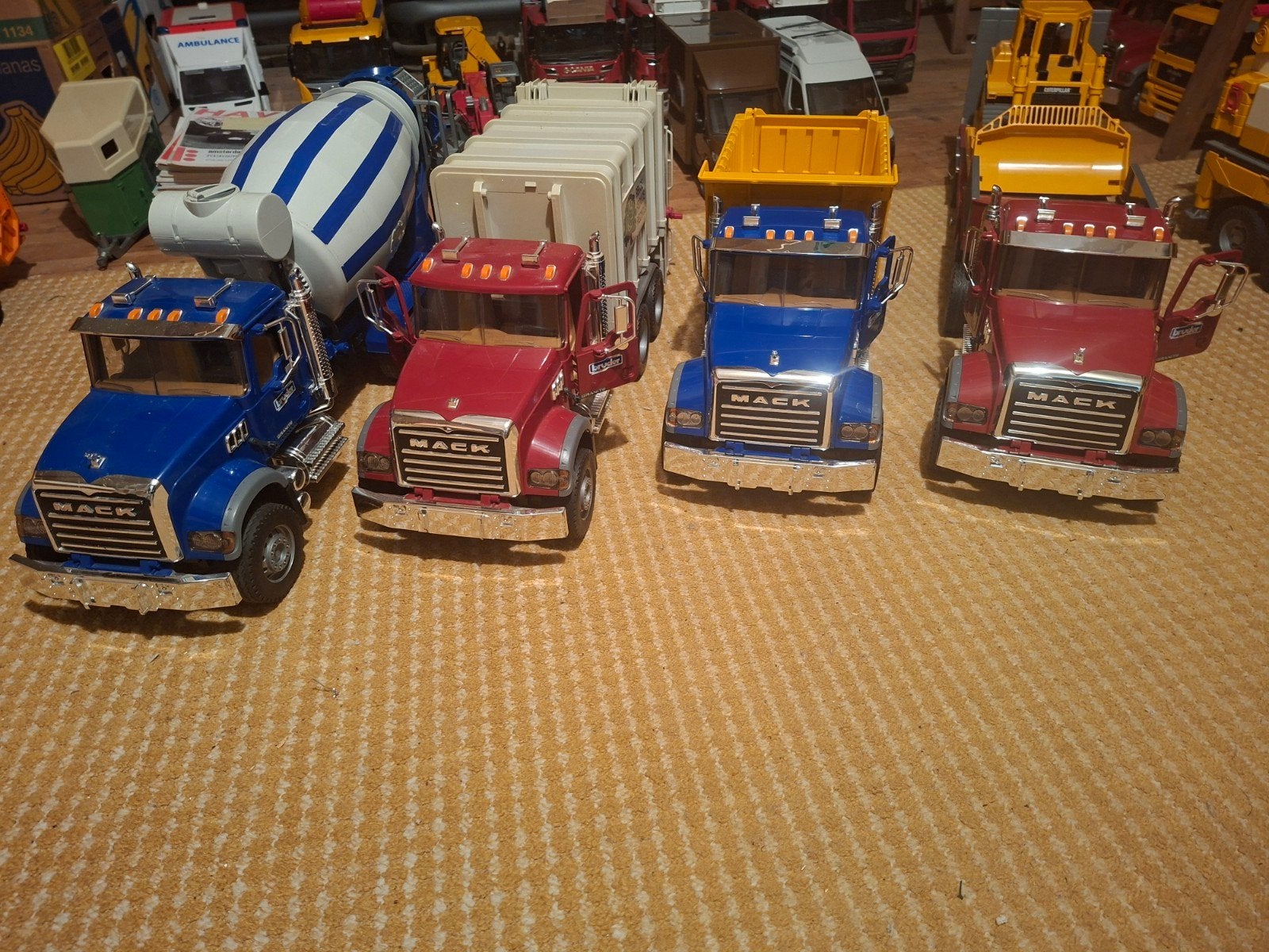 Macks van Bruder, Ophalen, Bus of Vrachtwagen