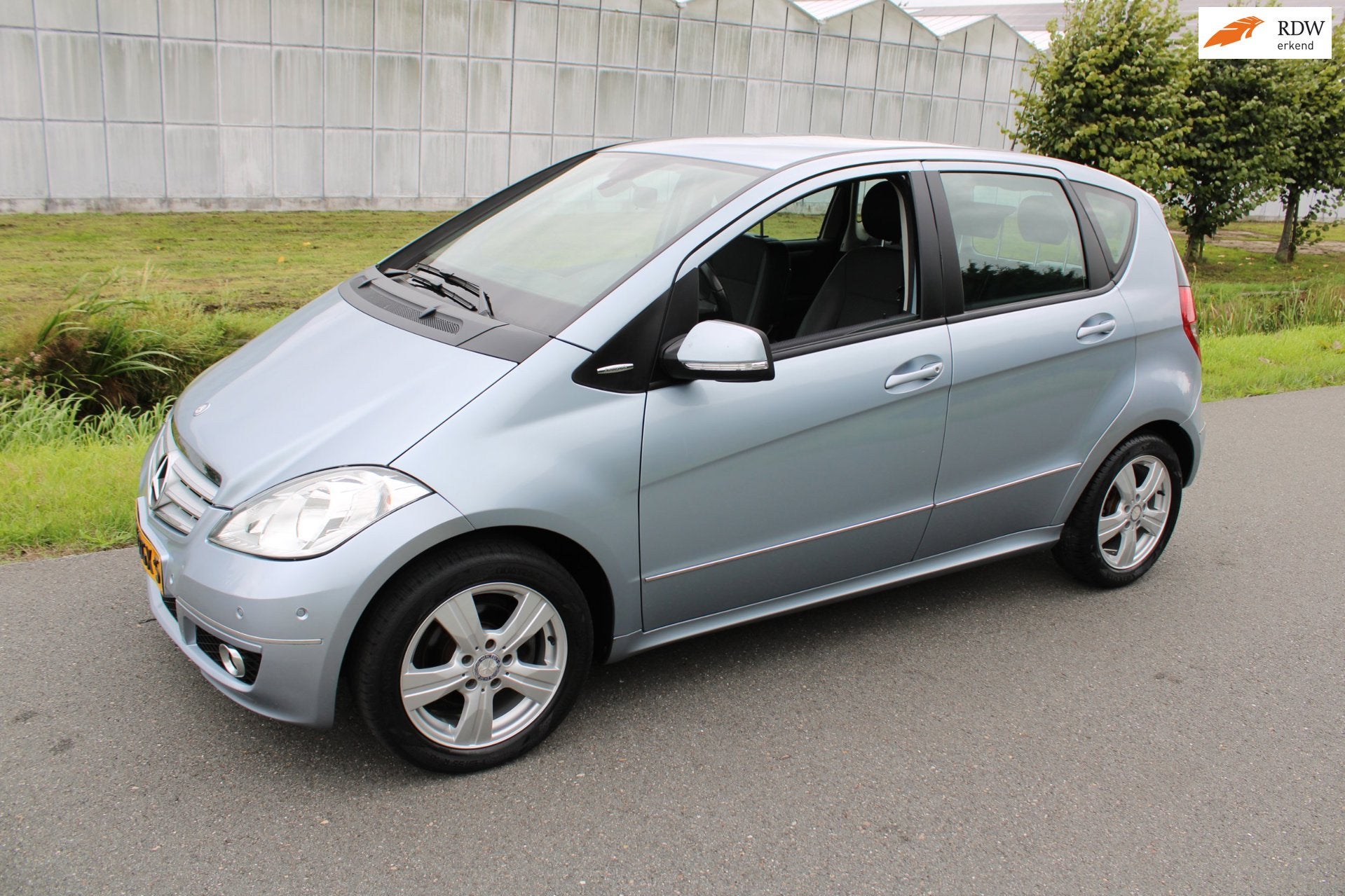 Mercedes-Benz A-klasse 160 Business Class Avantgarde Automaa, Auto's, Euro 5, Blauw, Leder en Stof, 1000 kg