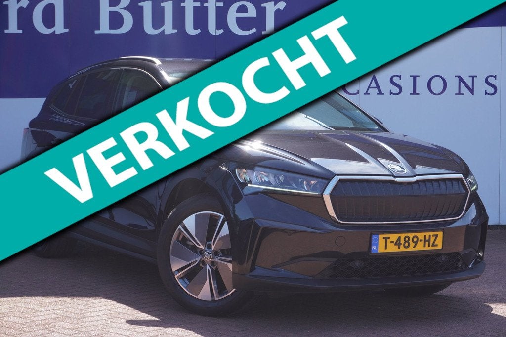 Skoda Enyaq iV 60+warmte-pomp+stuur-verw+vitrual/leder/led/c, Auto's, Skoda, Automaat, Achterwielaandrijving, Gebruikt, Zwart