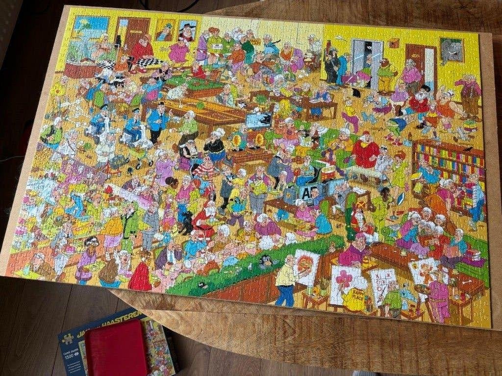 Jan van Haasteren Het bejaardentehuis 1500 stukjes compleet, Ophalen, 500 t/m 1500 stukjes, Gebruikt, Legpuzzel