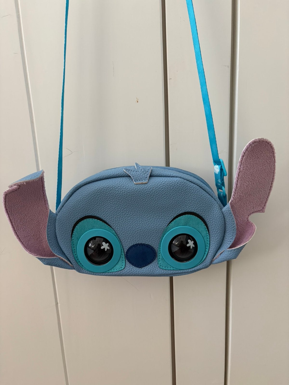 Stitch tasje met bewegende ogen en pratend, Ophalen of Verzenden, Overige figuren, Zo goed als nieuw, Tas, Koffer of Zak