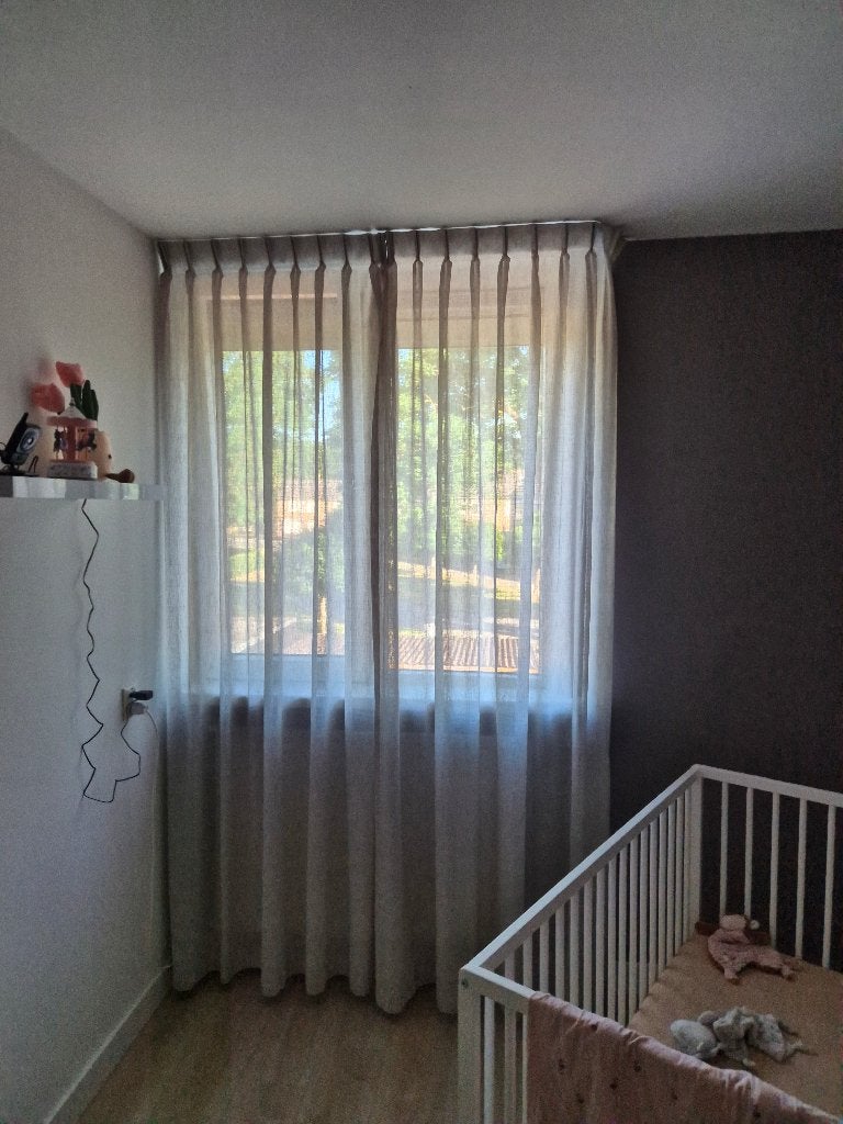 Inbetween gordijnen, Gebruikt, Kwantum, Beige, Met haken