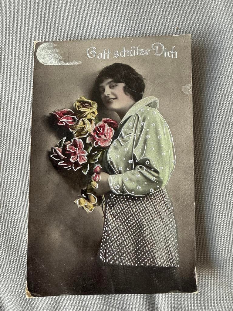 Oude Ansichtkaart: Dame met Bloemen, 'Gott schütze Dich', Ophalen, Voor 1920, Gelopen, Duitsland