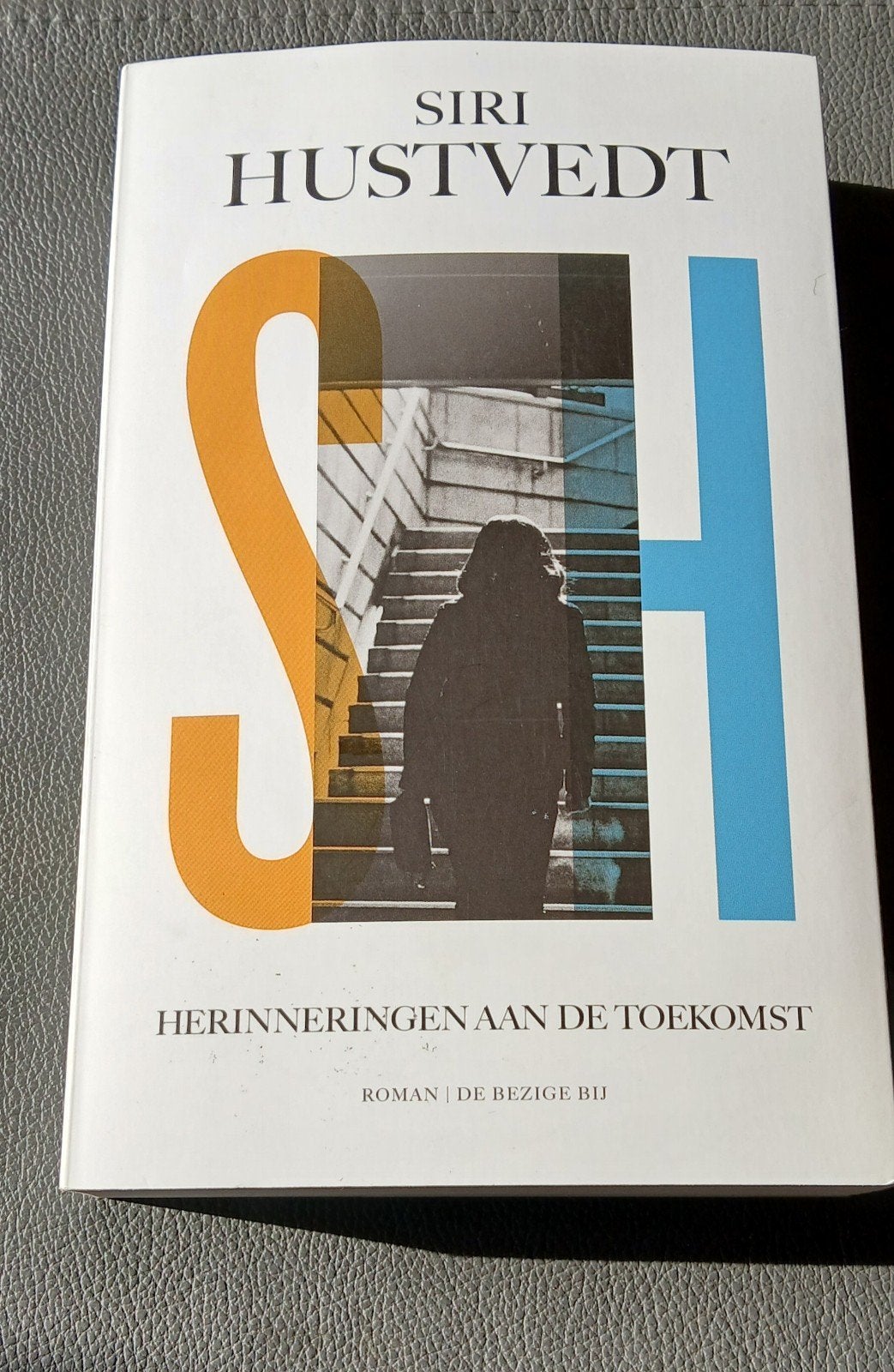 Herinneringen aan de Toekomst - Siri Hustvedt, Boeken, Ophalen of Verzenden, Zo goed als nieuw, Siri Hustvedt, Nederland