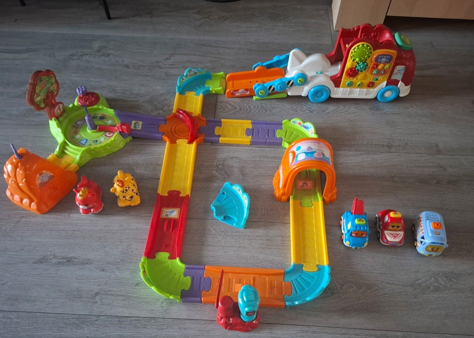 Autoambulance met 3 voertuigen, Ophalen of Verzenden, Zo goed als nieuw