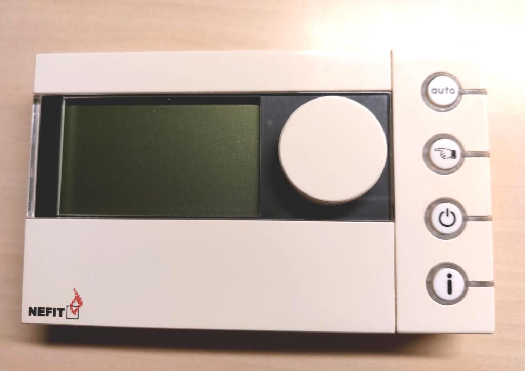 Nefit  300 klokthermostaat, Ophalen of Verzenden, Slimme thermostaat, Zo goed als nieuw