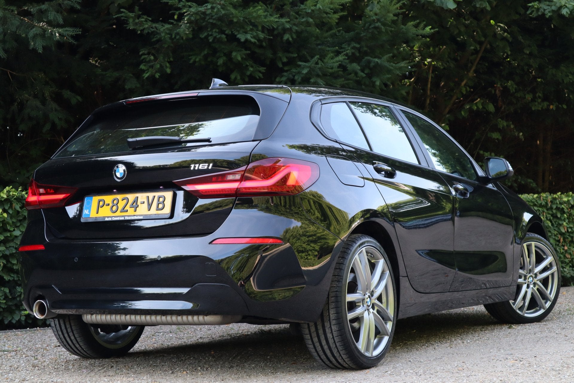 BMW 1-serie Business Edition | Carplay | Navi | 1e eigenaar, 12 maanden, Gebruikt, Zwart, Origineel Nederlands