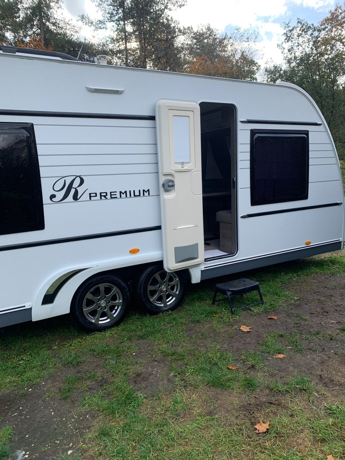Caravelair rubis premium 570, Rondzit, 1250 - 1500 kg, Caravelair, Tot en met 4