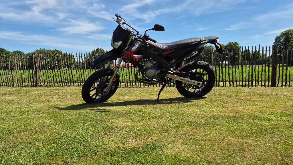 Derbi brommer, Fietsen en Brommers, Brommers | Derbi, Ophalen, 6 versnellingen, Gebruikt, Maximaal 45 km/u