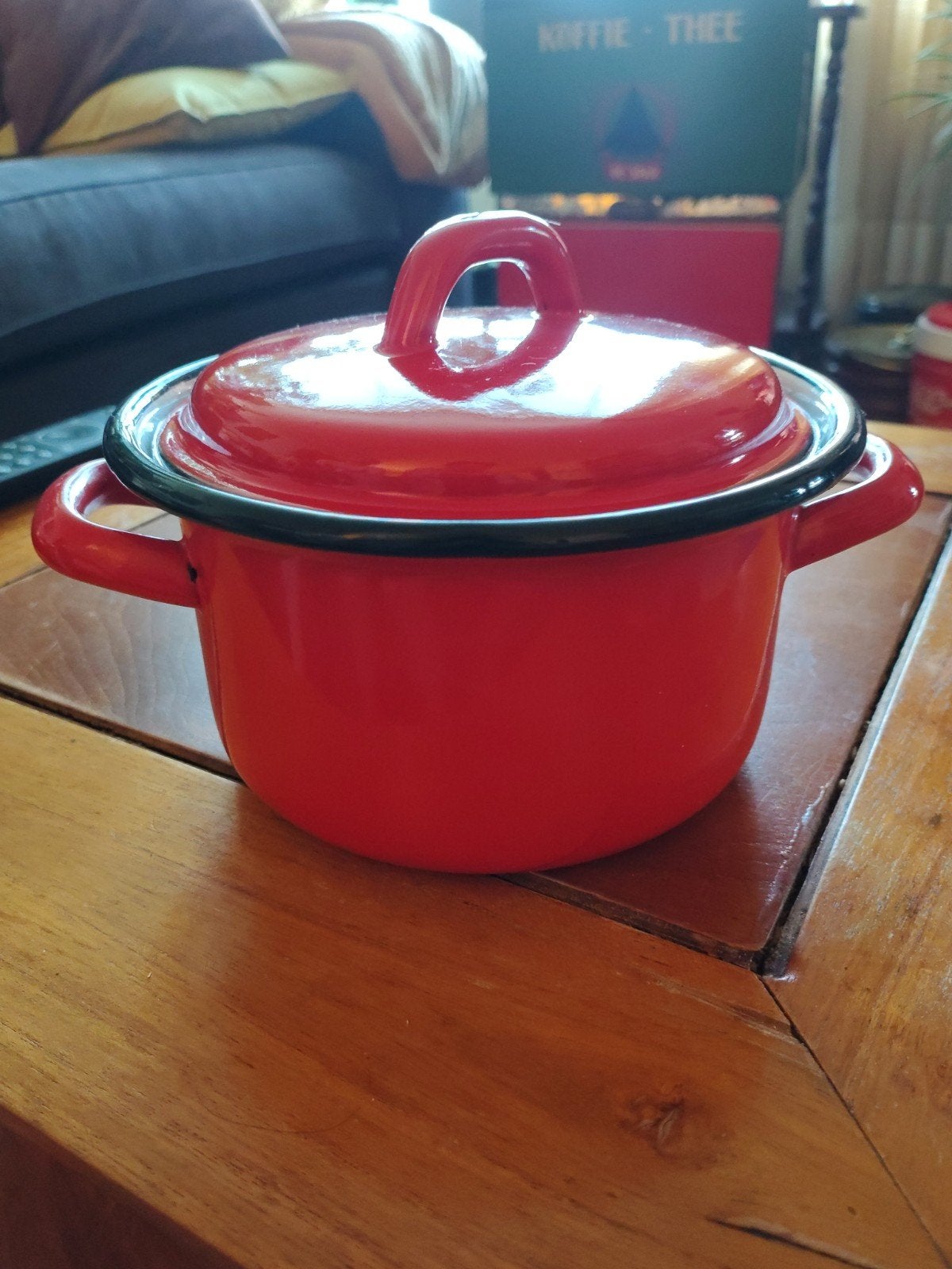 Vintage rode emaille pan 16 cm met deksel, Ophalen of Verzenden