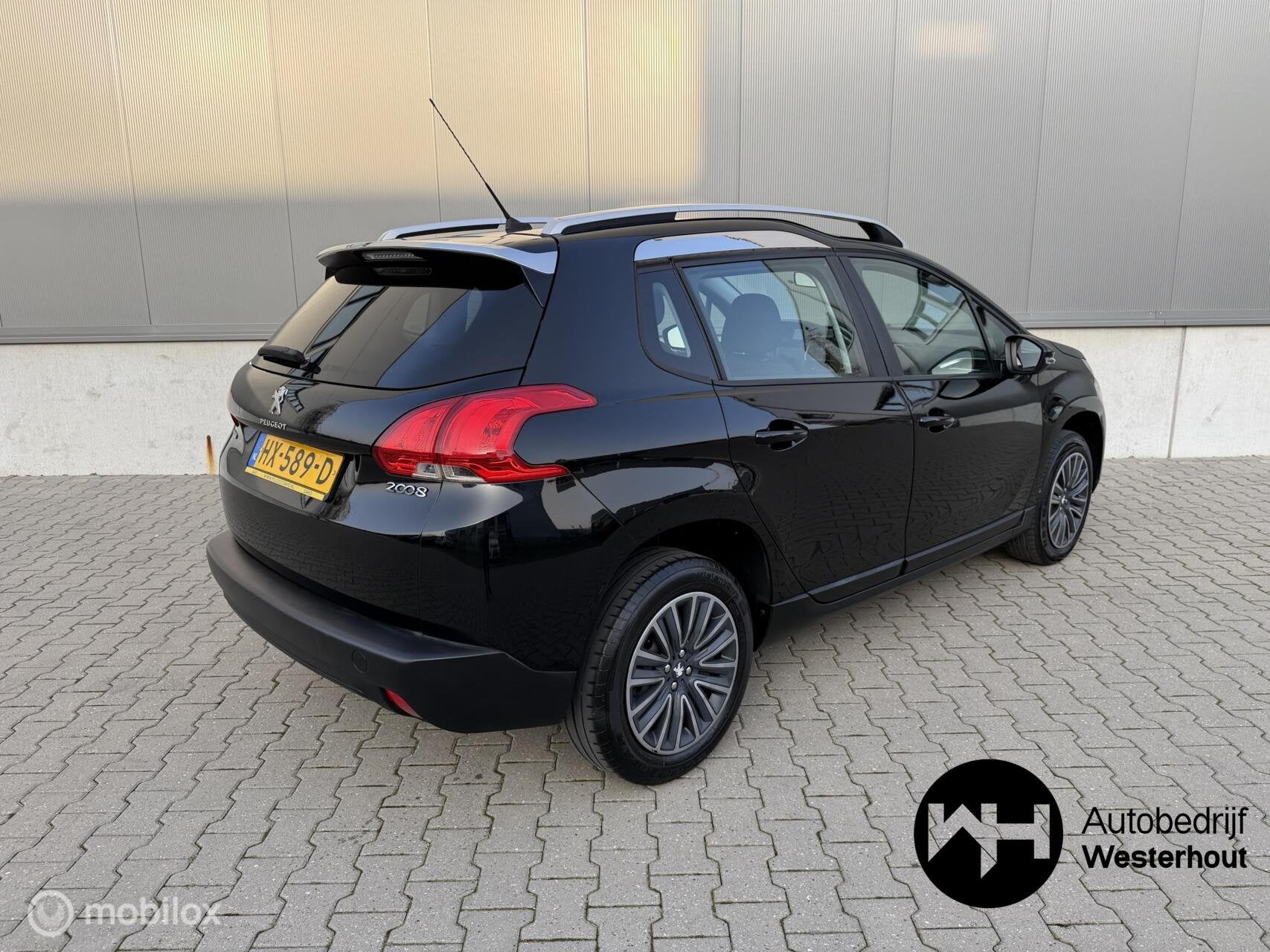 Foto 4 van Peugeot 2008 1.2 PureTech Active NWE APK PANO NAVI CAMERA