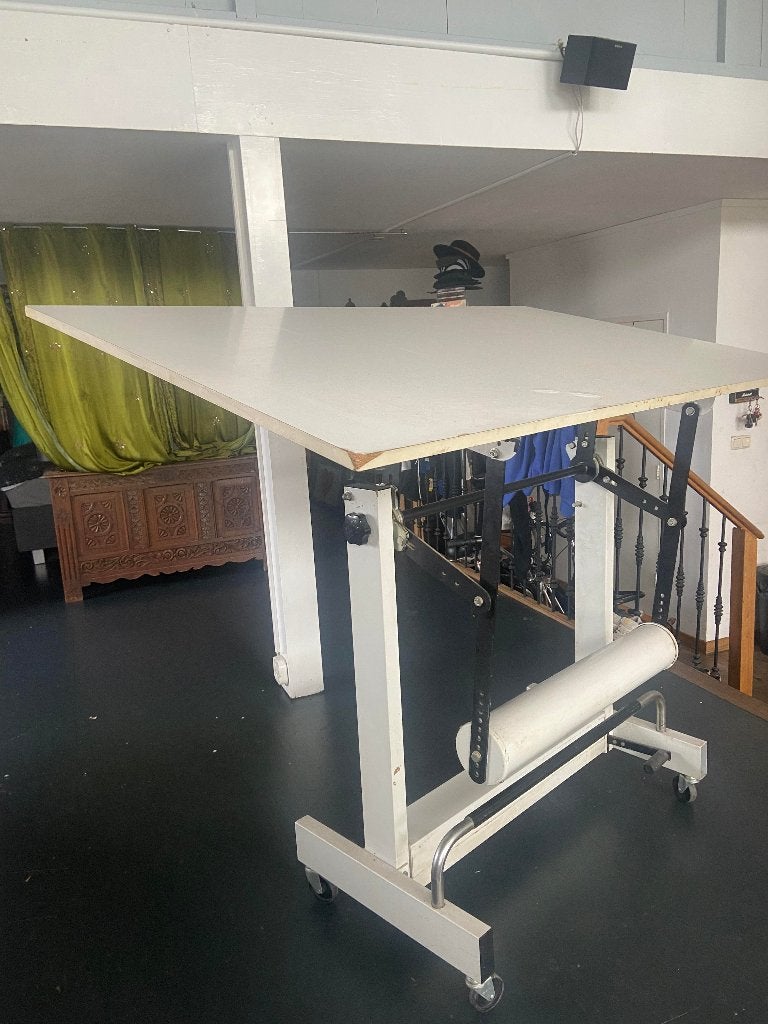 BIEFFE TEKENTAFEL GRATIS AFHALEN, Ophalen, Gebruikt, 150 tot 170 cm