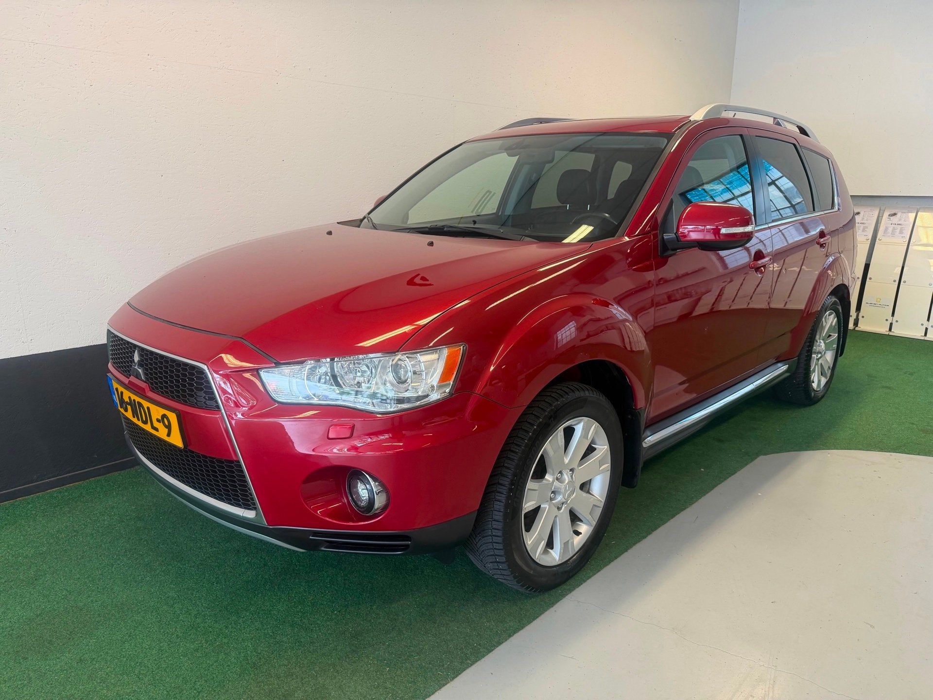 Mitsubishi Outlander 2.4 Instyle 7-pers, Auto's, 4 cilinders, 7 stoelen, Bedrijf, Vierwielaandrijving