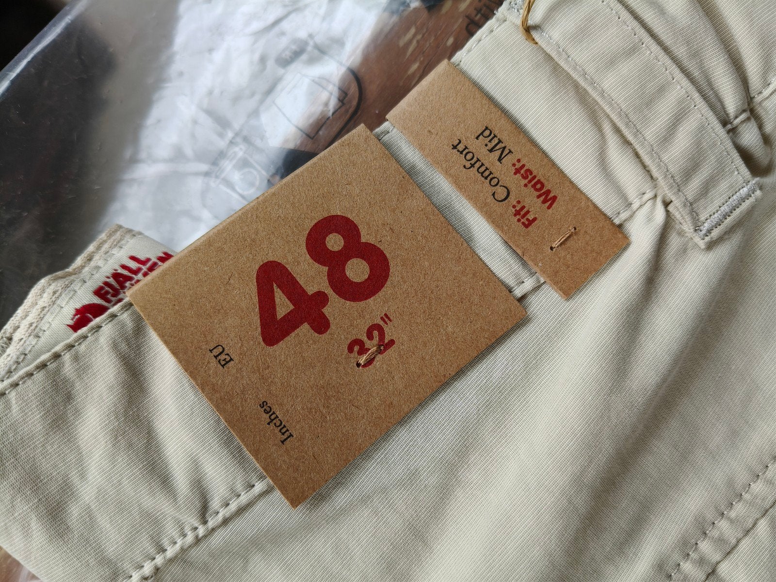Fjallraven travellers MT Shorts maat 32 nieuw, Maat 48/50 (M), Beige, Nieuw, Ophalen of Verzenden