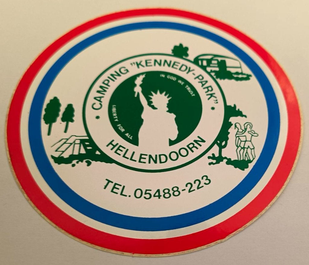 Sticker Camping"Kennedy-park" Hellendoorn, Verzamelen, Ophalen of Verzenden, Zo goed als nieuw, Bedrijf of Vereniging