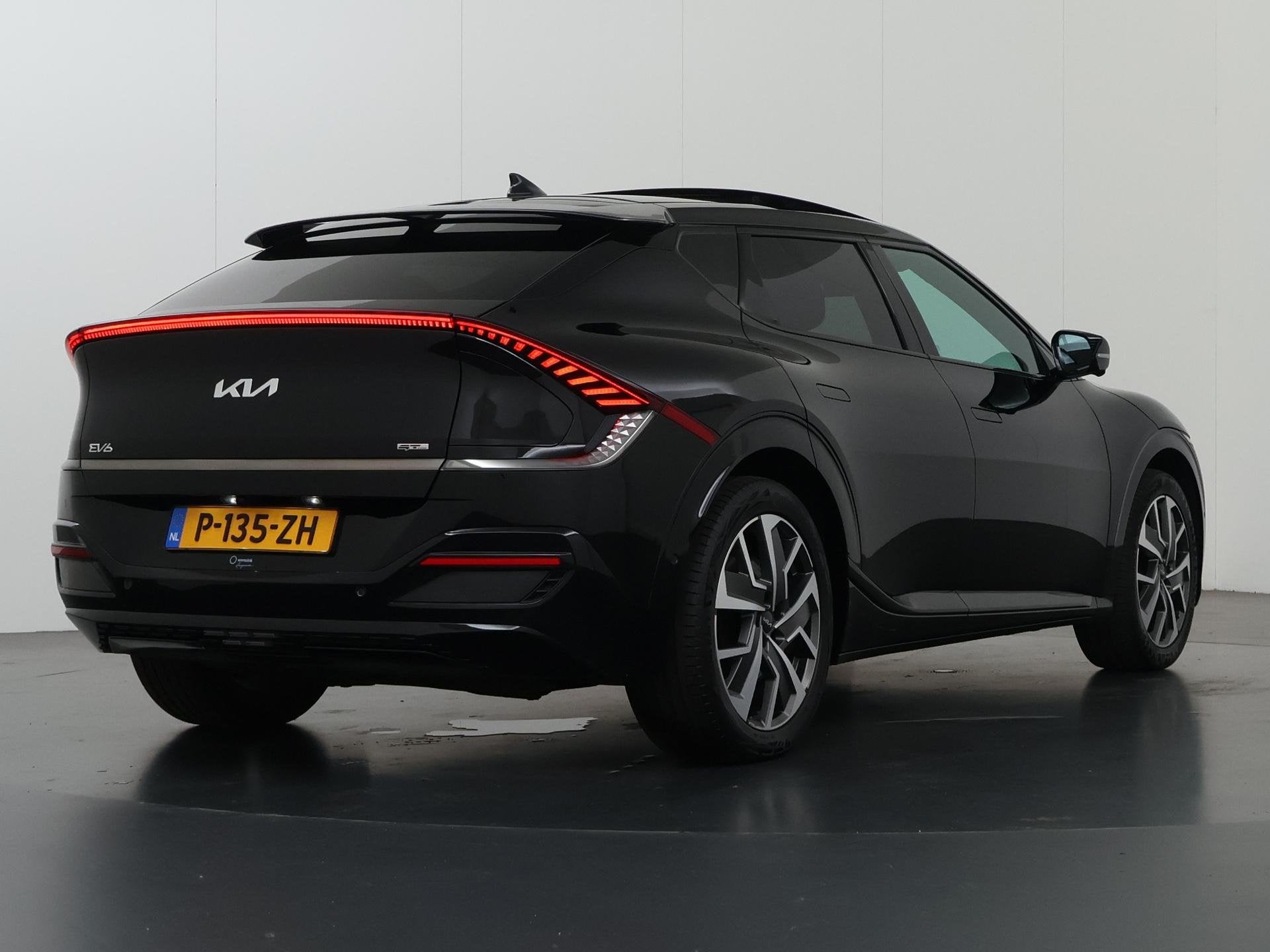 Kia EV6 GT-Line 77.4 kWh | SOH 95% | Trekhaak | Panoramadak, Auto's, Automaat, Achterwielaandrijving, Gebruikt, Beige