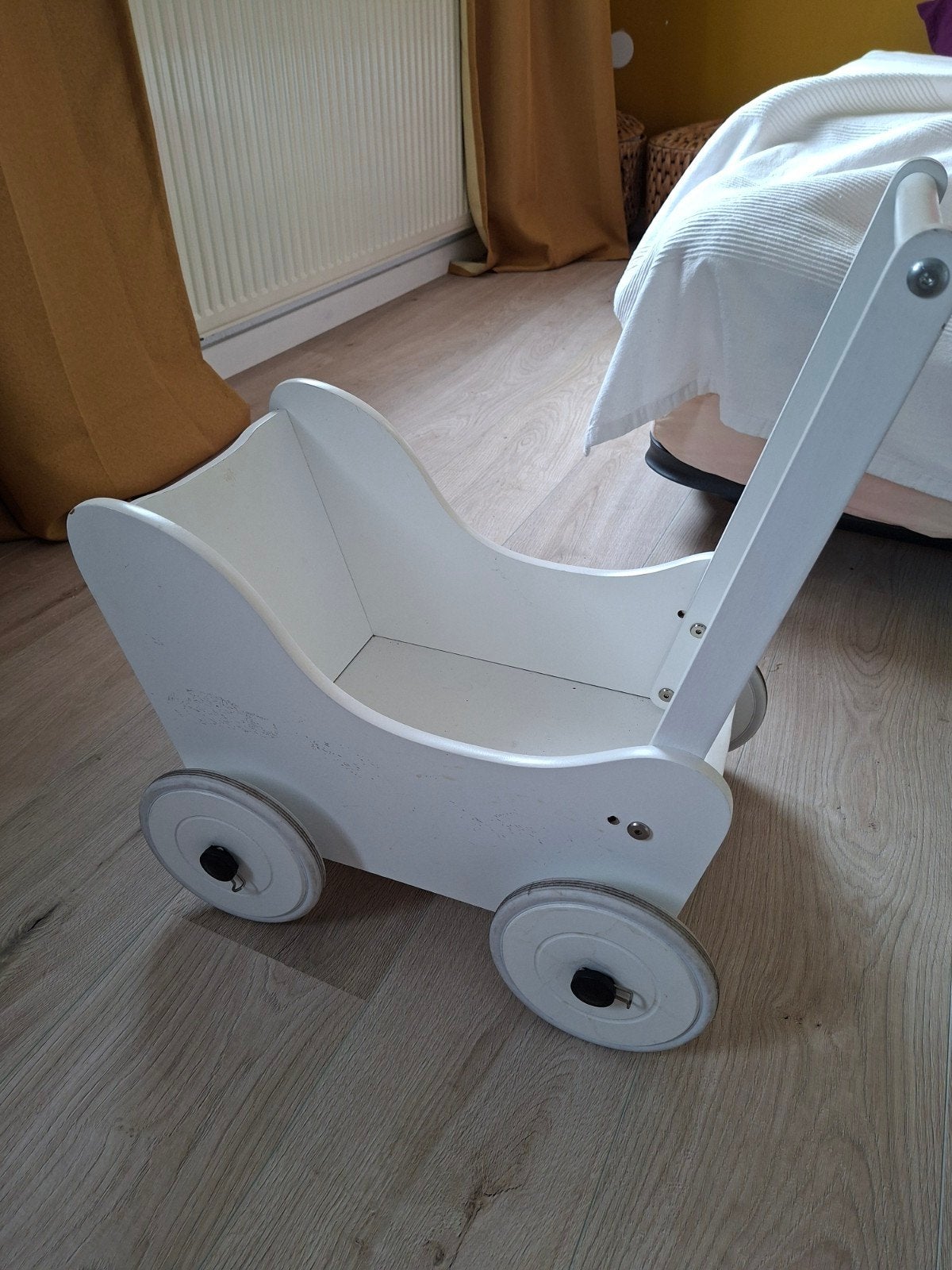 Bandits and Angels Witte Poppenwagen met Kussen en Dekbedje, Kinderen en Baby's, Speelgoed | Poppen, Ophalen