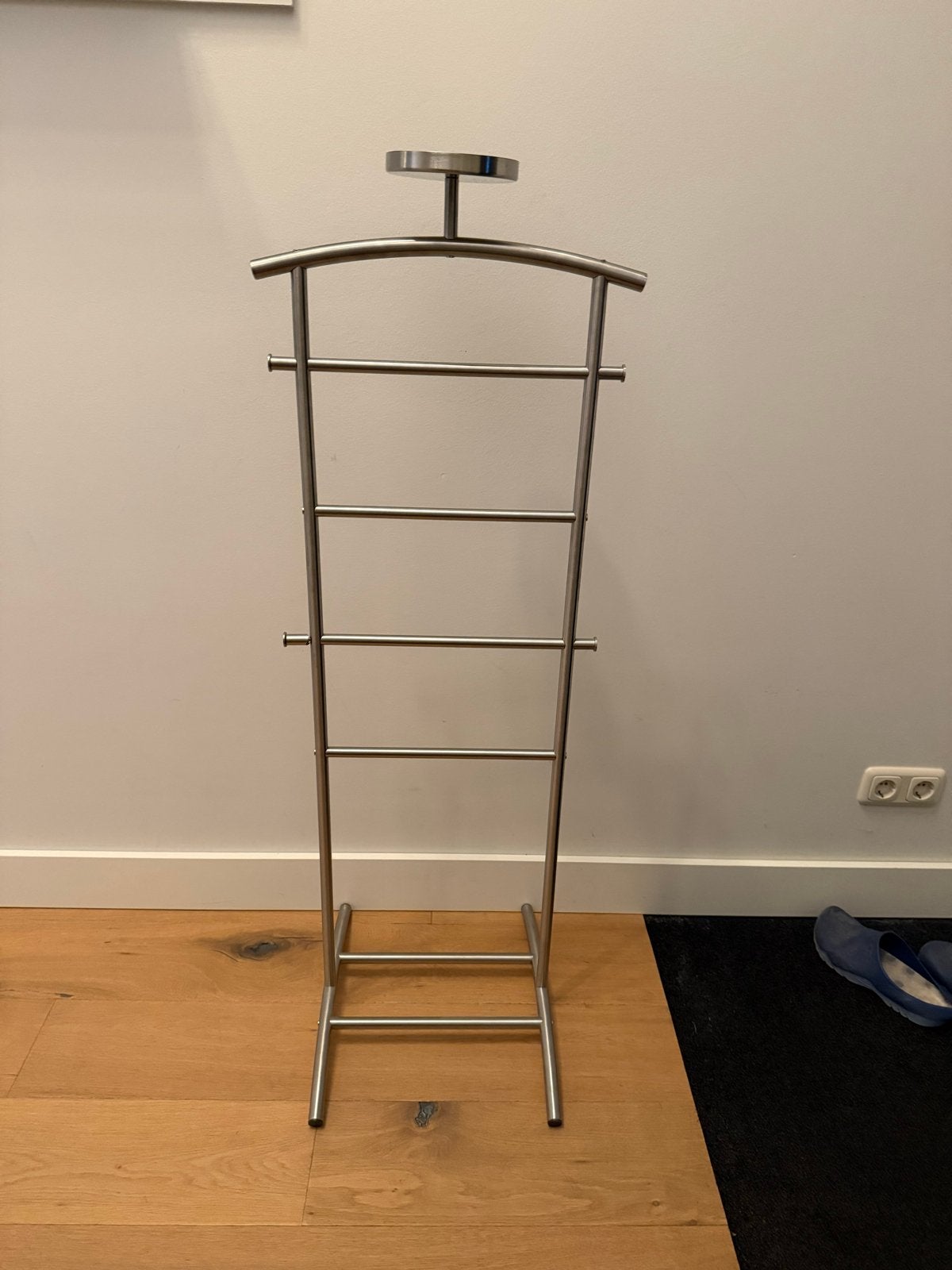 IKEA Grundtal Dressboy - RVS Kledingrek, Ophalen, Zo goed als nieuw, Metaal, Staande kapstok