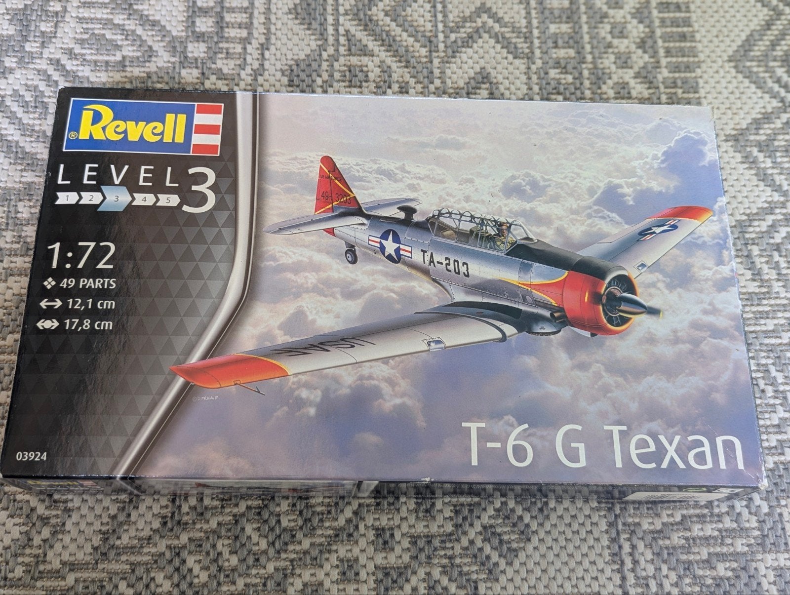 Compleet Revell T-6 G Texan modelvliegtuig - Schaal 1:72, 1:72 tot 1:144, Revell, Nieuw, Ophalen of Verzenden