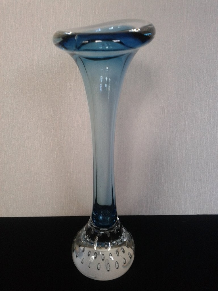 Helder glazen SPIJKERVAASJE ~ Solifleur ~ LICHTBLAUW 21 cm., Ophalen of Verzenden