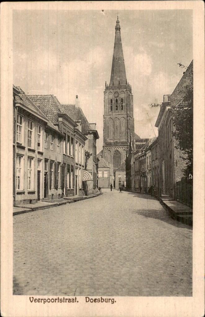 Doesburg - Veerpoortstraat - Straatzicht, Ophalen of Verzenden, 1920 tot 1940, Ongelopen, Gelderland