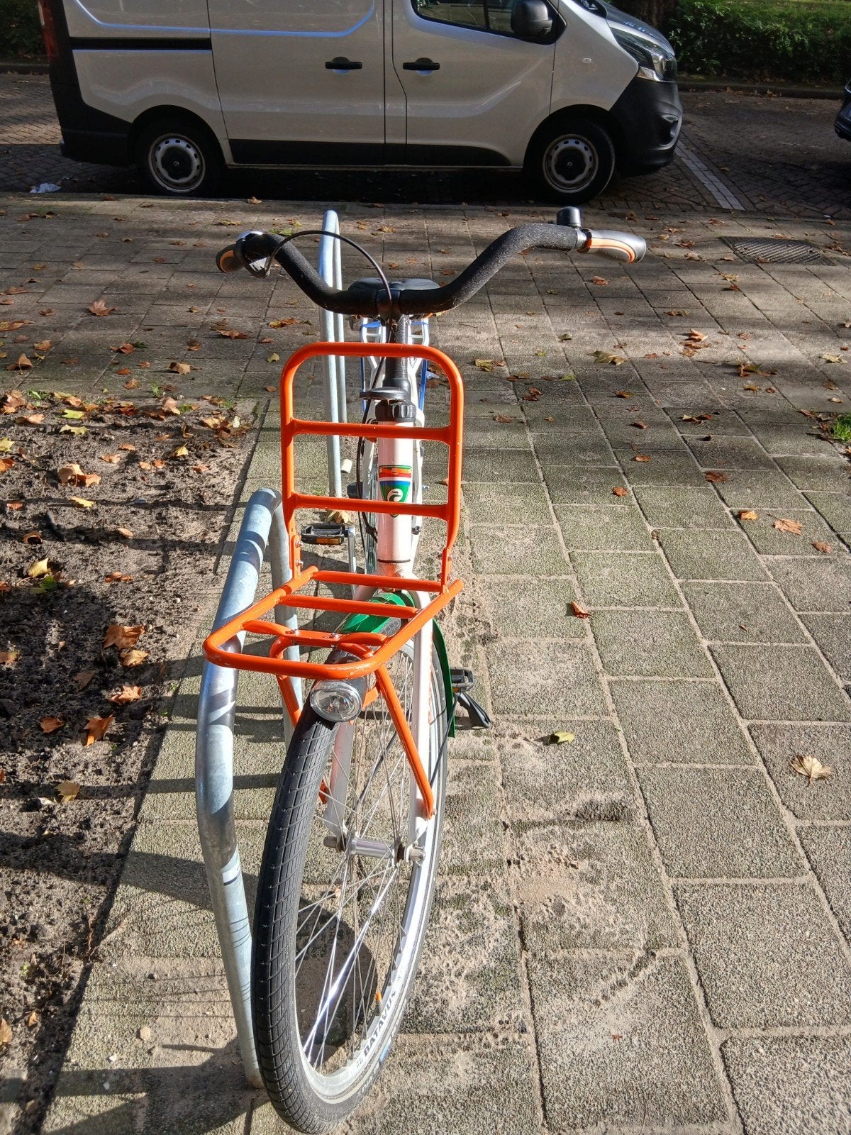 Batavus Stadsfiets - Wit/Oranje/Groen, Ophalen, Velgrem, Versnellingen, Batavus