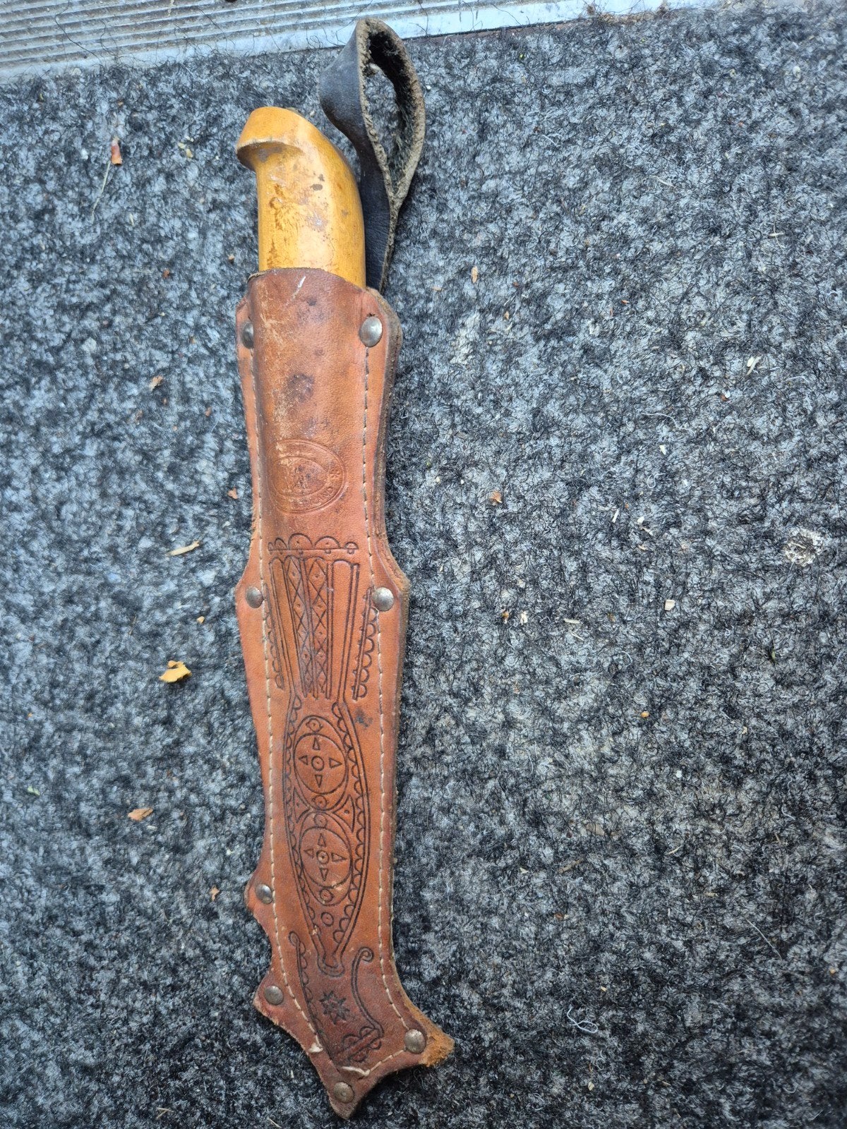 Vintage Scandinavisch mes met leren schede, Antiek en Kunst, Ophalen of Verzenden