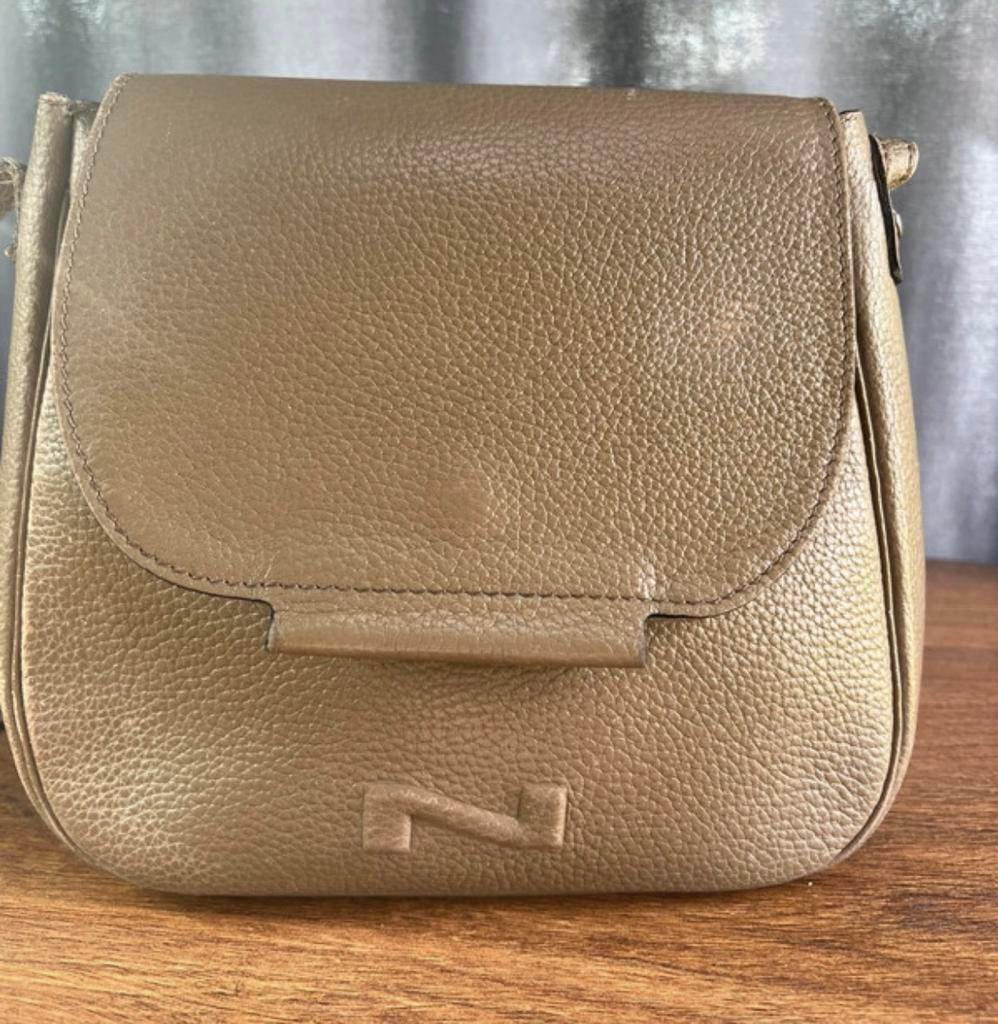 Nathan Baume Schoudertas in beige leer, Ophalen of Verzenden, Zo goed als nieuw, Beige, Schoudertasje
