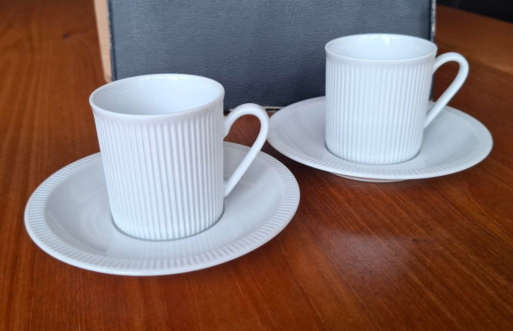 Royal Porcelain Espresso Kopjes en Schotels (2 sets), Antiek en Kunst, Ophalen of Verzenden