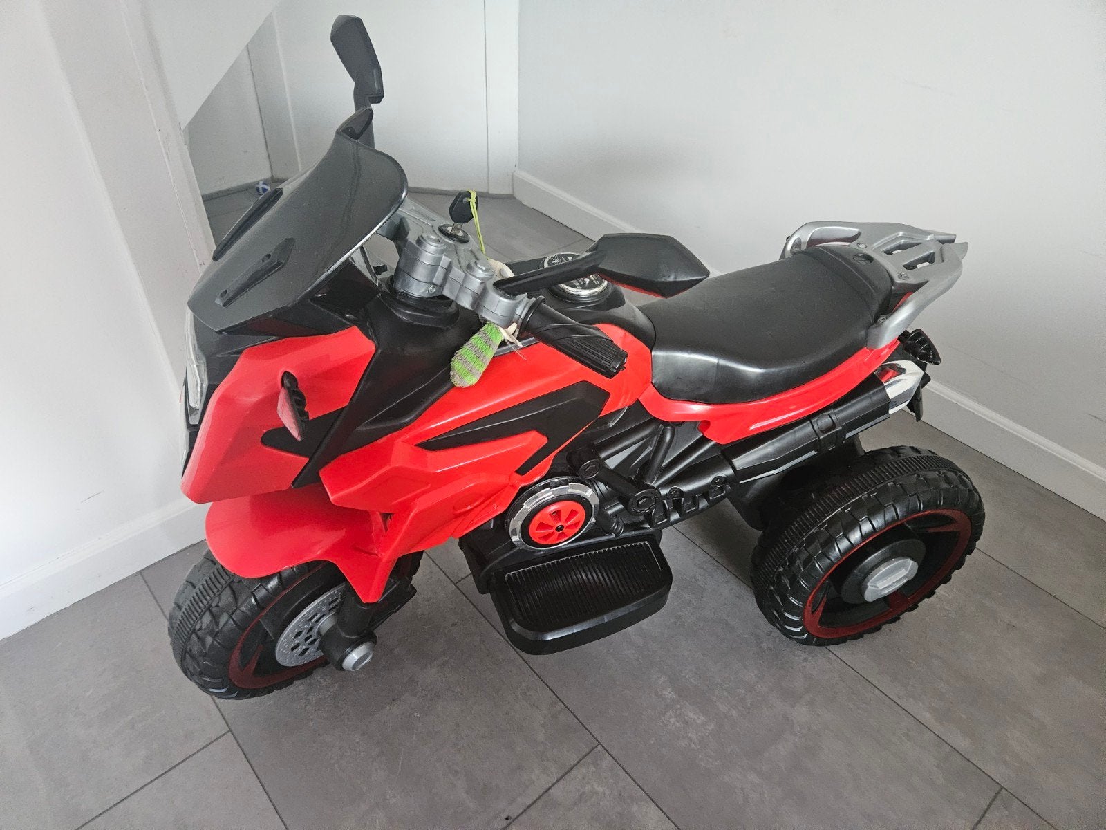 Elektrische Kinder Motorfiets 3-wieler, Kinderen en Baby's, Speelgoed | Buiten | Skelters, Ophalen, Gebruikt, Overige merken, Motor