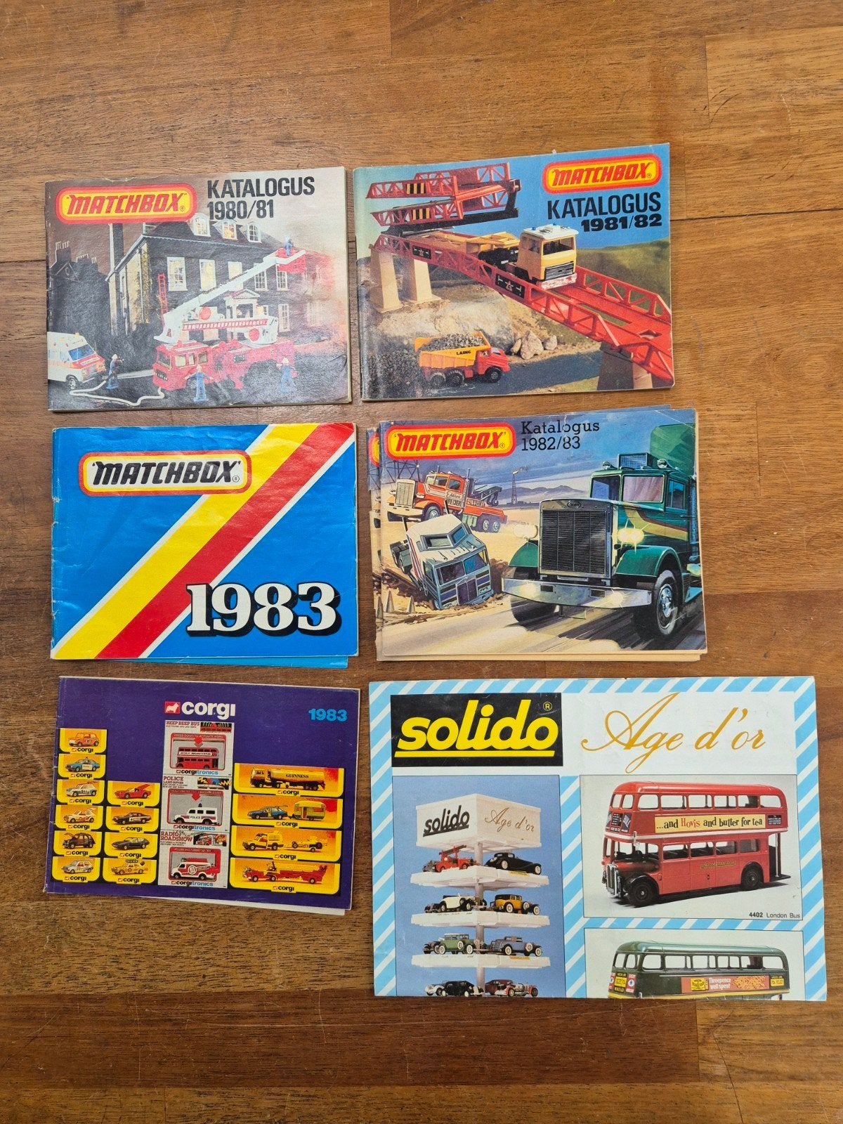 Matchbox katalogus, 4 stuks 1x Corgi. Jaartal 80, 81,82,83, Ophalen of Verzenden, Gebruikt, Overige typen, Matchbox