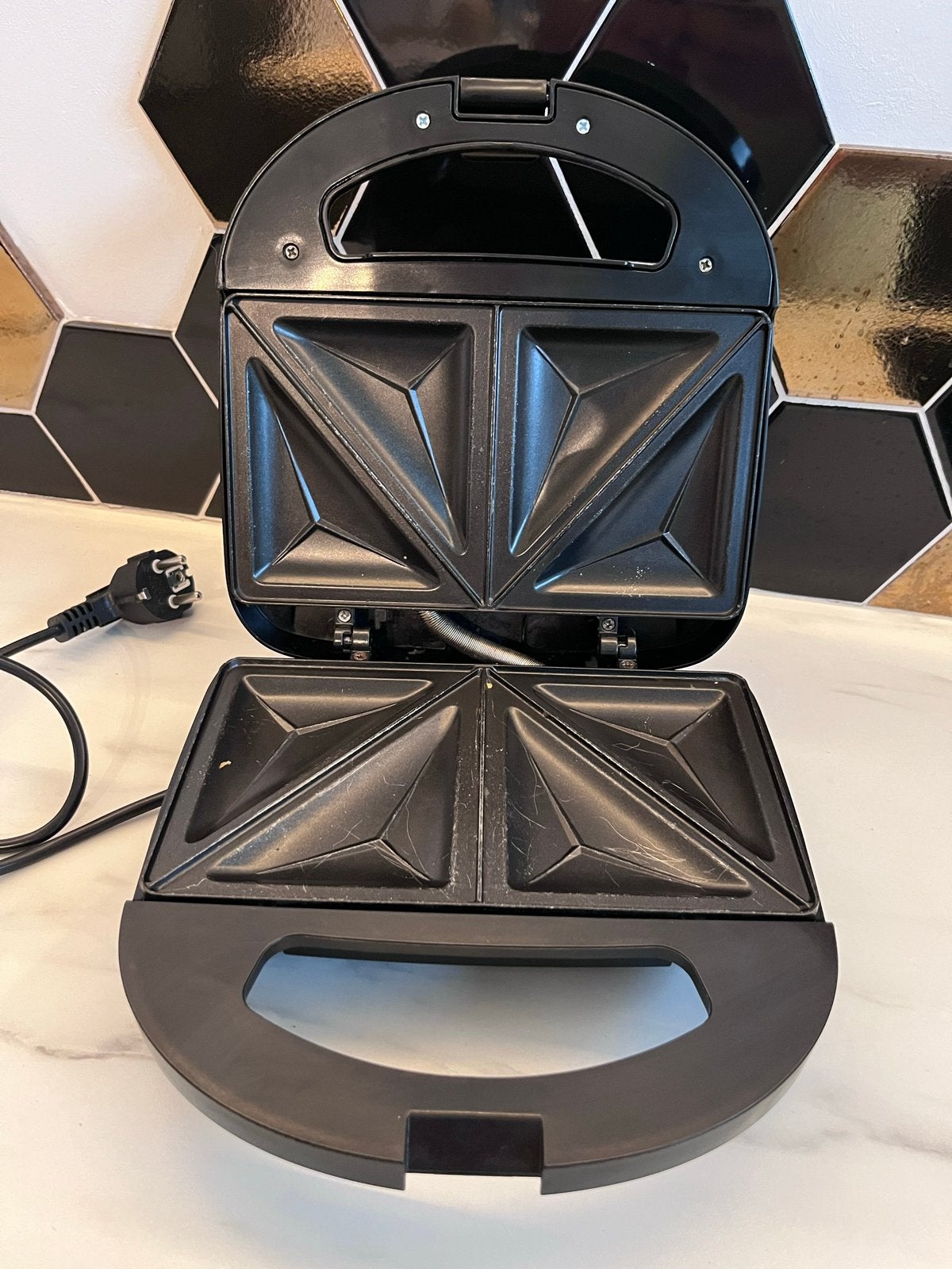 HOME Tosti-ijzer / Sandwichmaker - Zwart, Ophalen of Verzenden, Zo goed als nieuw