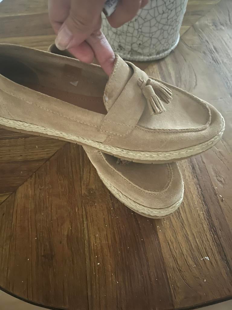 Loafers beige mt 39 zgn, Ophalen of Verzenden, Zo goed als nieuw