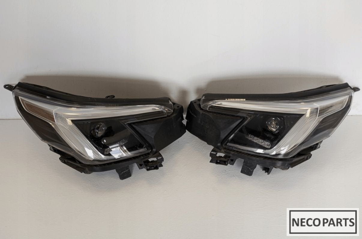 SUBARU FORESTER V VOL LED KOPLAMP ORIGINEEL ALLES LEVERBAAR!, Auto-onderdelen, Subaru, Gebruikt, -, -