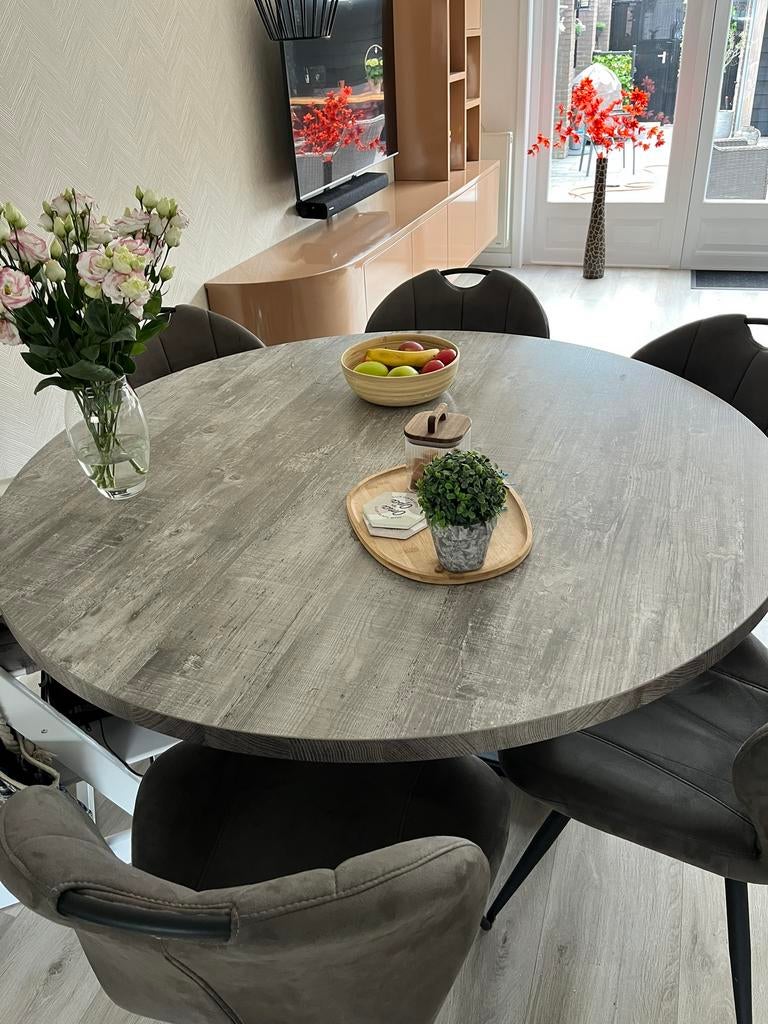 Ronde eettafel met zwart metalen onderstel en 5 stoelen, Ophalen, Gebruikt, Overige materialen, Rond