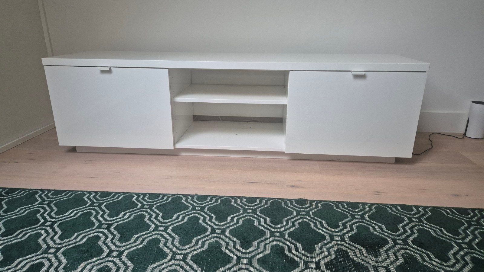 Ikea Byas TV meubel kleur: hoogglans wit, Ophalen, Gebruikt, 150 tot 200 cm, Minder dan 100 cm