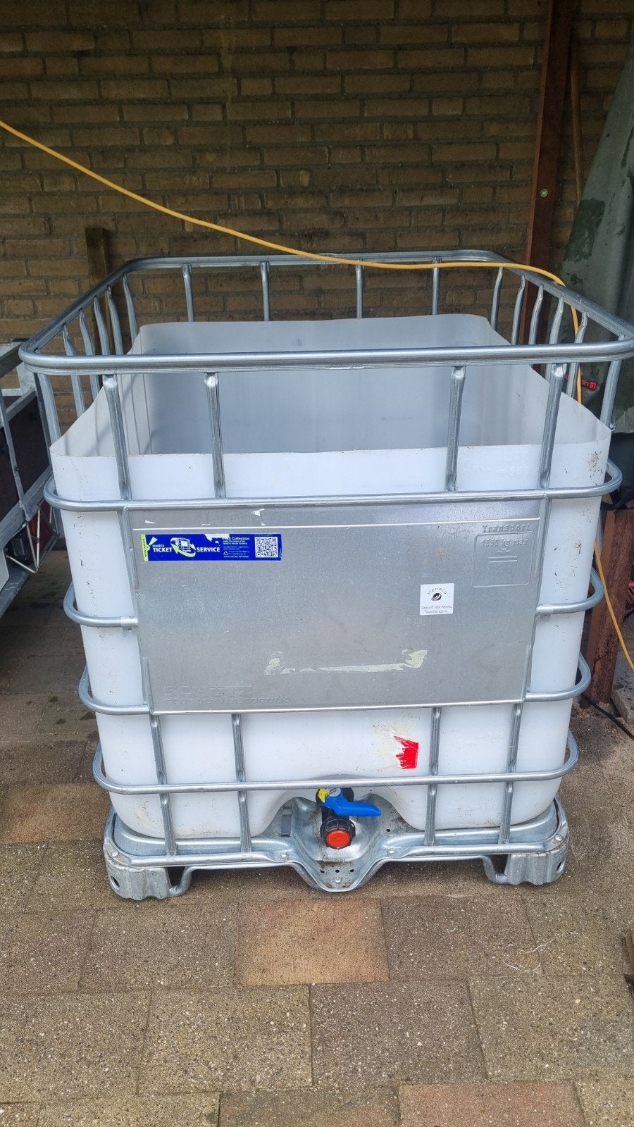 Ibc tank (origineel 1000lit) zonder bovenkant Teab, 150 liter of meer, Ophalen, Zo goed als nieuw