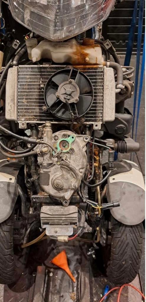 PIAGGIO MP3 SPECIALIST, Motoren, Ophalen of Verzenden