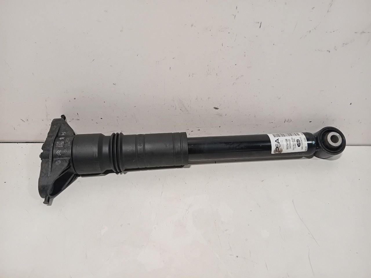 Schokbreker links achter Opel Corsa, Onderdelen@venauto.nl, Van der Ven Autorecycling B.V., Gebruikt, Ettenseweg 76, 4706 PB Roosendaal, The Netherlands
