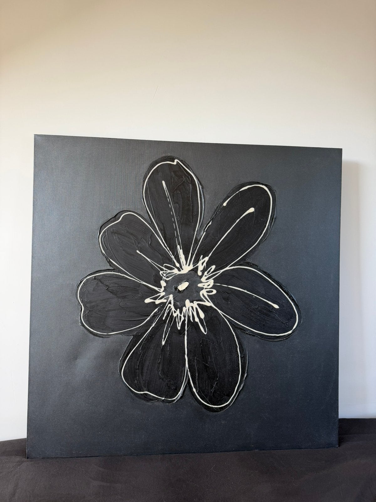 Olieverfschilderij, zwart met witte bloem, Ophalen