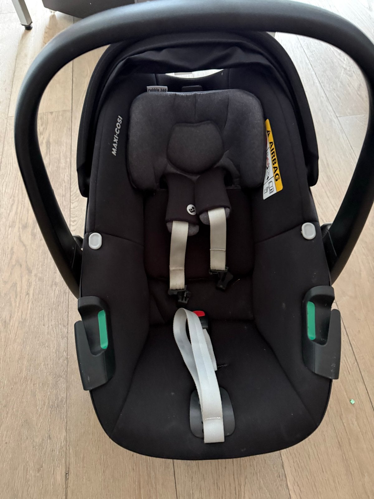 Maxi-Cosi Pebble 360 Essential Black - Dec 2024 - Nette staa, Kinderen en Baby's, Autostoeltjes, Zo goed als nieuw, Maxi-Cosi