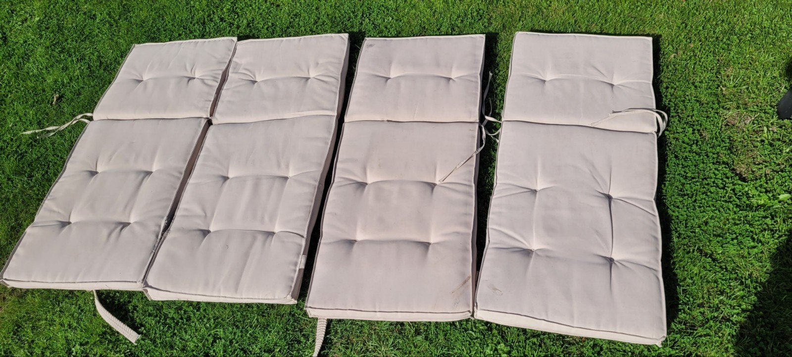 tuinstoel kussens ecru, gratis 4 stuks, Ophalen, Gebruikt