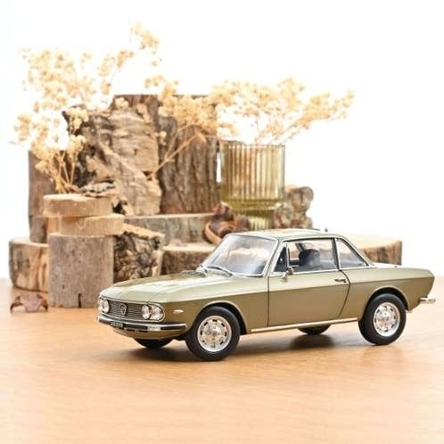 Lancia Fulvia 1971 Bronce Longchamps / 1:18 / Norev, 70-72 avenue de Bohlen 69120 Vaulx-en-Velin, Auto, Norev, Ophalen of Verzenden
