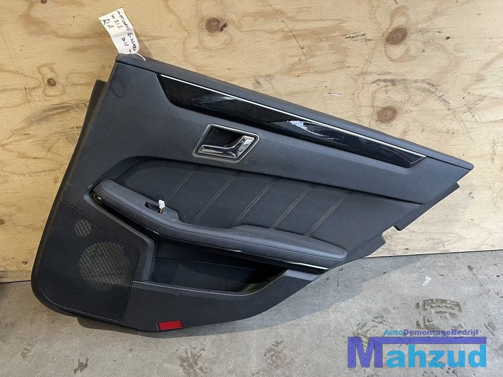 MERCEDES E KLASSE W212 SEDAN Rechts achter deurpaneel 2009-2, Auto-onderdelen, Interieur en Bekleding, Gebruikt, Mercedes-Benz AG