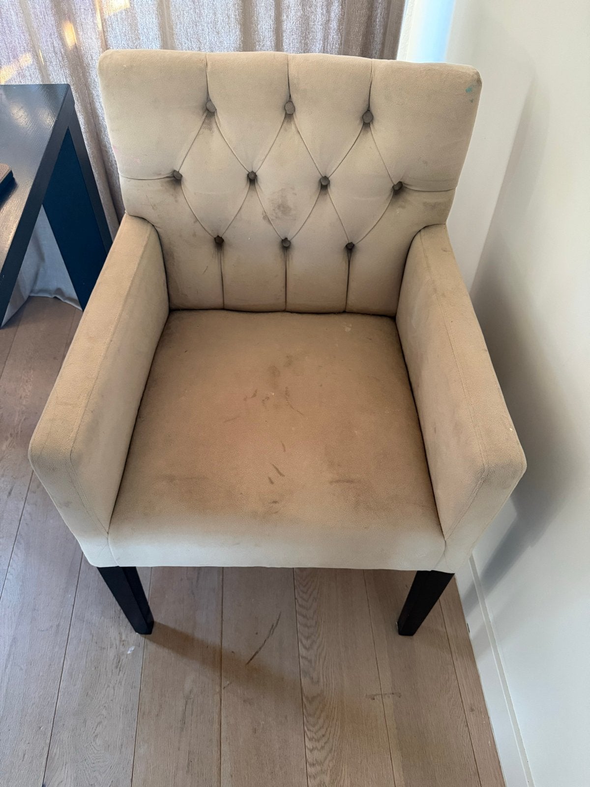 6 eetkamerstoelen gratis af te halen (reiniging nodig), Huis en Inrichting, Ophalen, Gebruikt, Overige kleuren, Stof