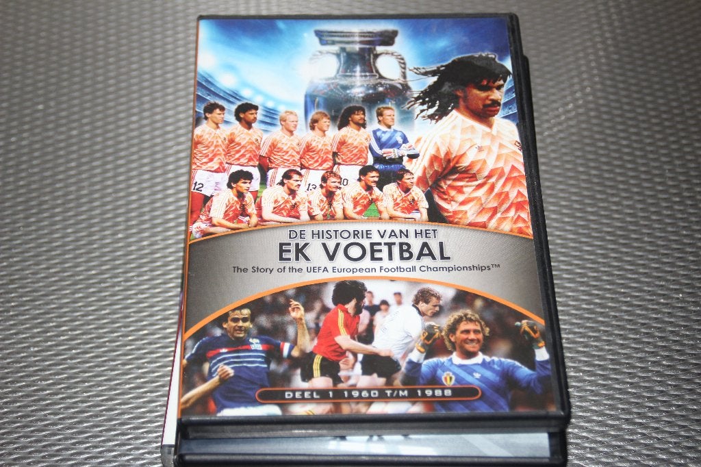 de historie van het ek voetbal deel 1 1960 t/m 1988, Alle leeftijden, Ophalen of Verzenden, Gebruikt, Voetbal