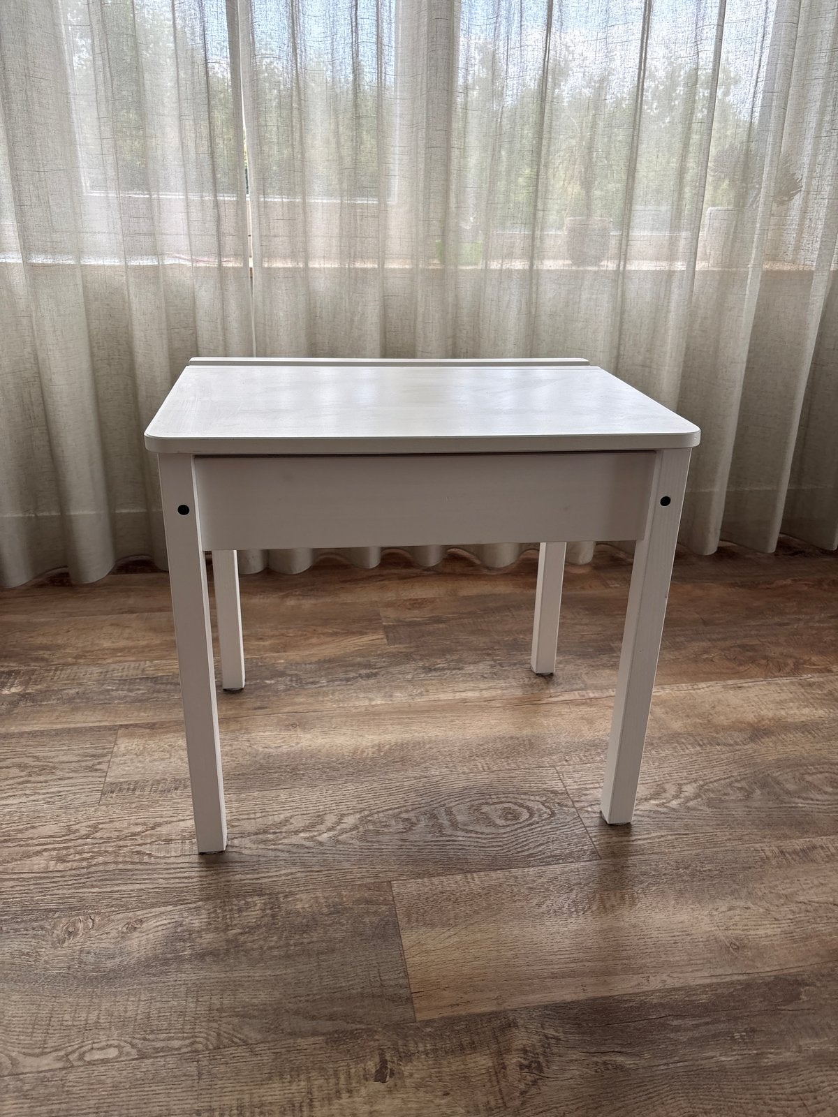 Witte houten kinderbureautje met opbergruimte, Ophalen, Gebruikt, 50 tot 100 cm, Minder dan 100 cm