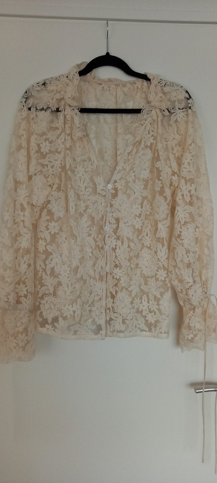 Ibiza kant blouse, Ophalen of Verzenden, Zo goed als nieuw, Maat 42/44 (L), Beige