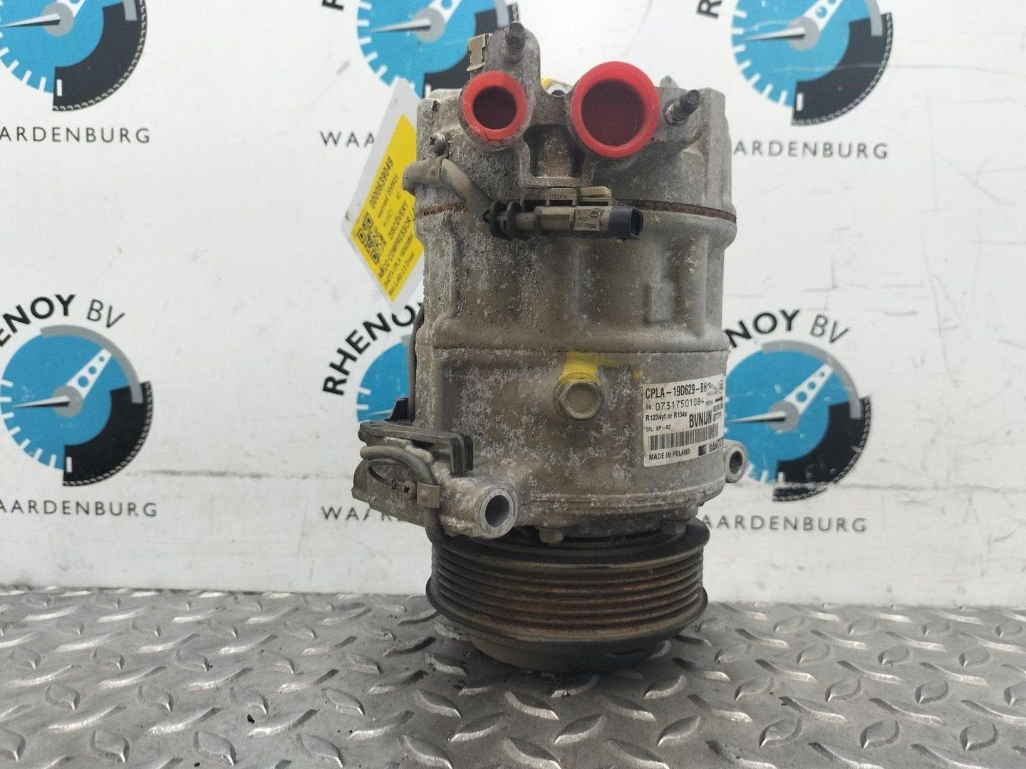 LANDROVER DISCOVERY AIRCO COMPRESSOR / AIRCOPOMP 2021, Ophalen of Verzenden, Gebruikt, Stiba lid