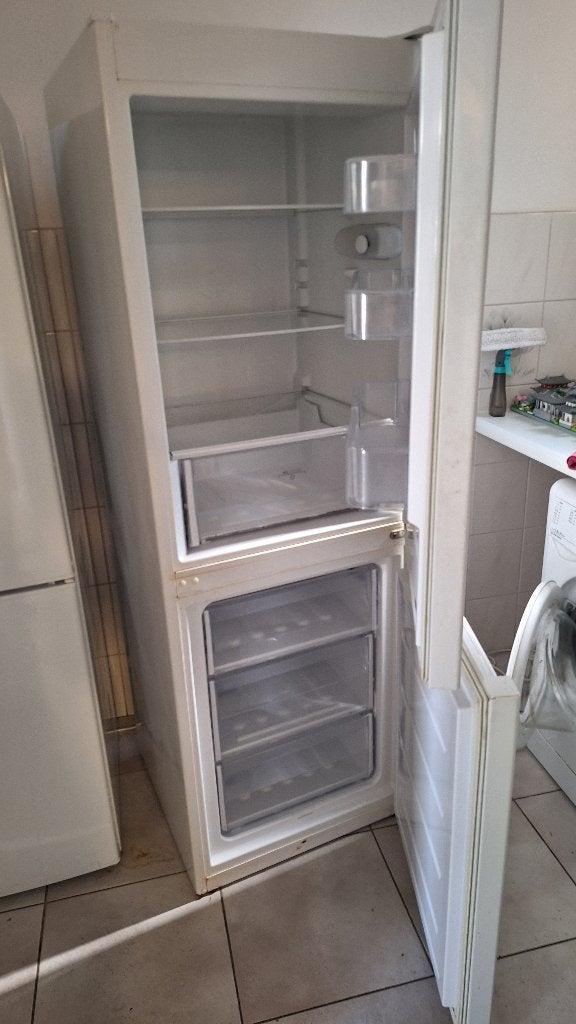 witgoed, Witgoed en Apparatuur, Koelkasten en IJskasten, Zonder vriesvak, 200 liter of meer, Zo goed als nieuw, 45 tot 60 cm